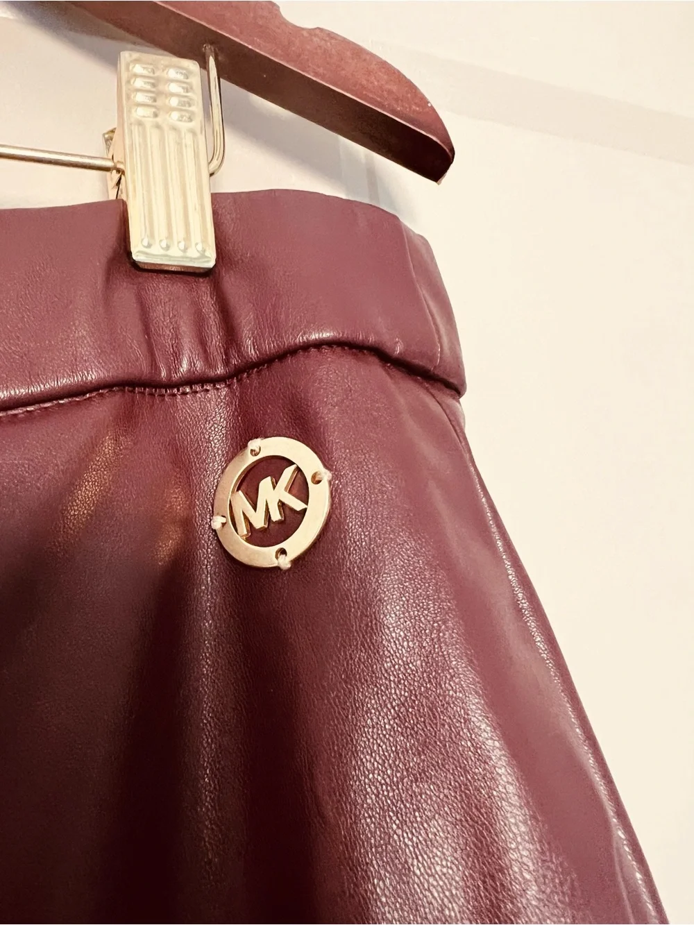 Michael Kors Faux Leather Skinny Pants in Burgundy